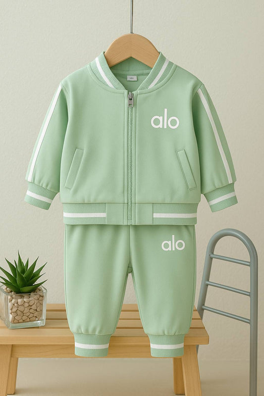Kids Green Tracksuit Set – Sporty Zip Jacket & Jogger Pants Outfit